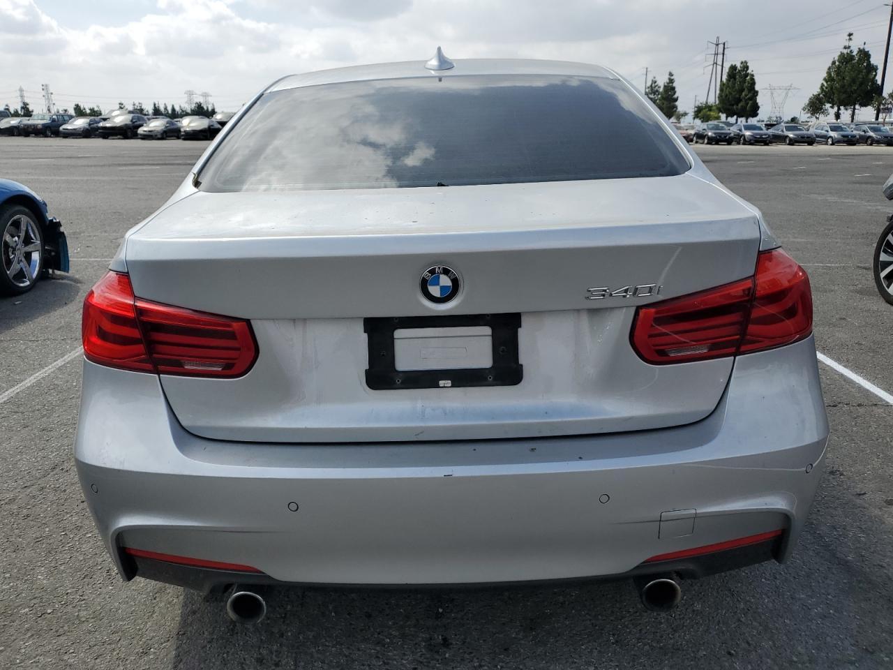 2018 BMW 340 I - Фото 6