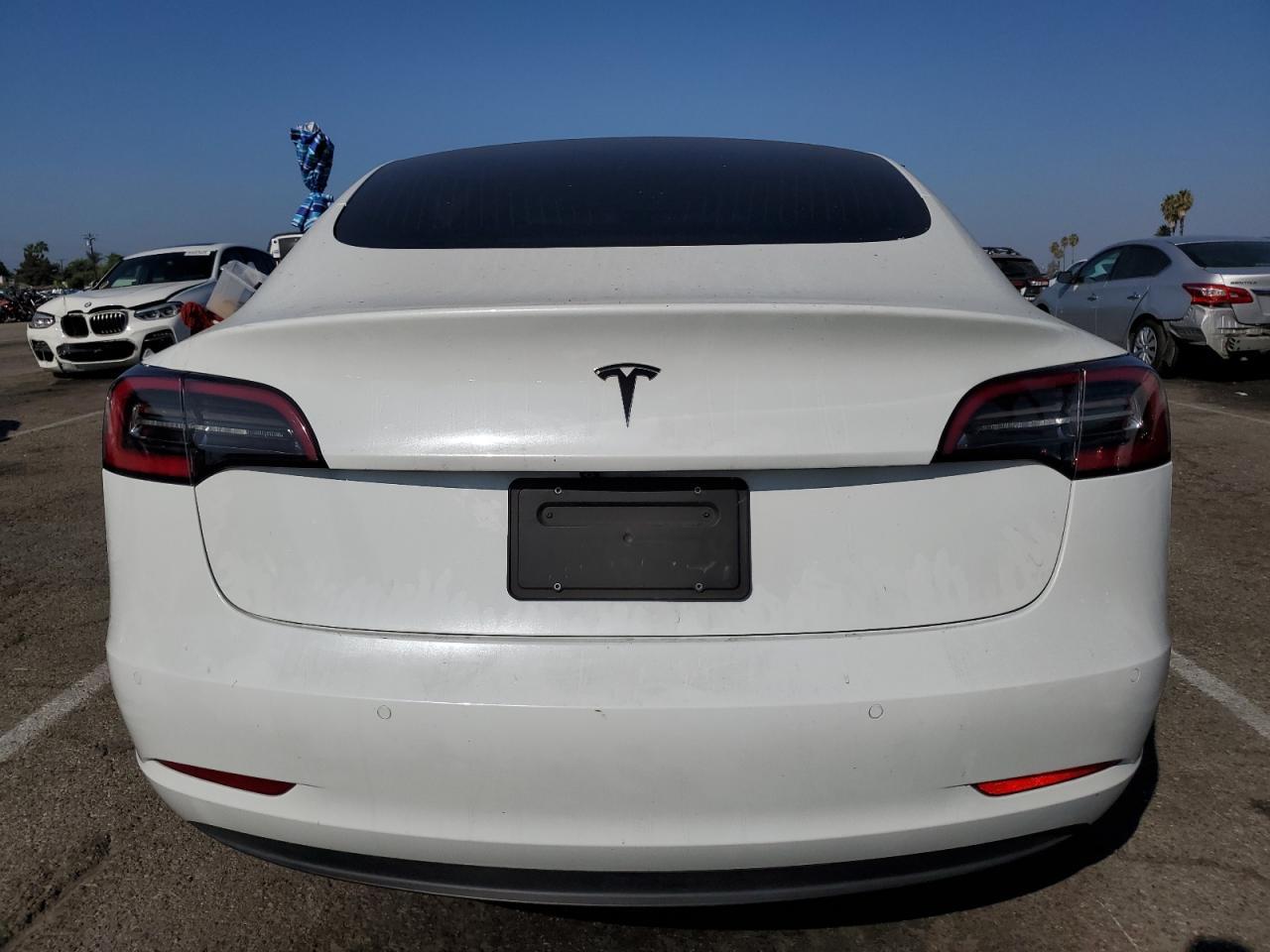 2020 Tesla Model 3 - Фото 6