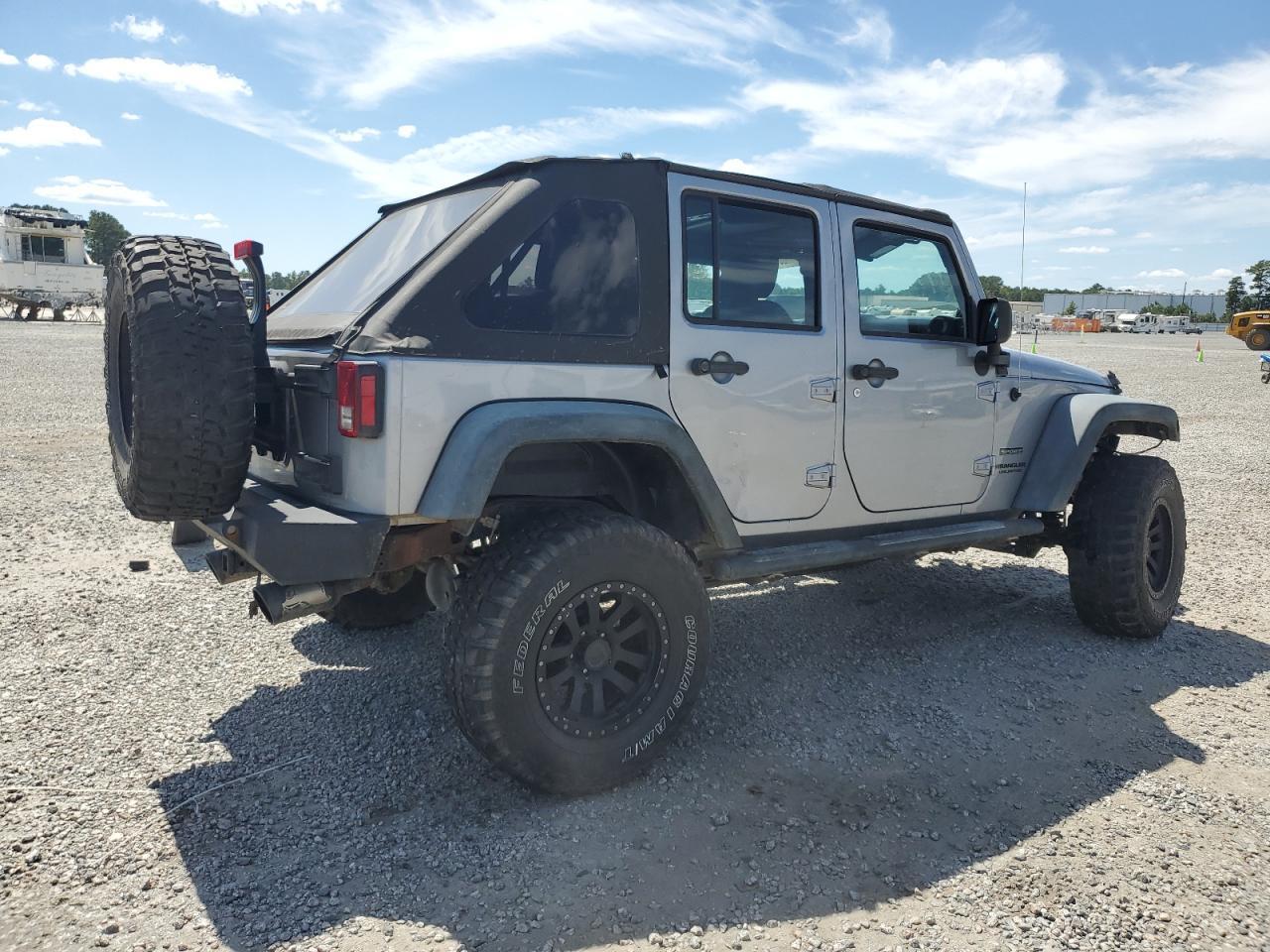 2014 Jeep Wrangler Unlimited Sport - Image 3