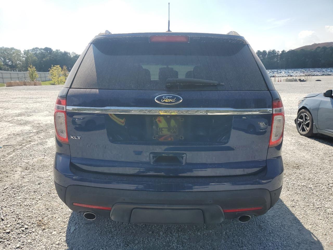 2012 Ford Explorer Xlt - Image 6