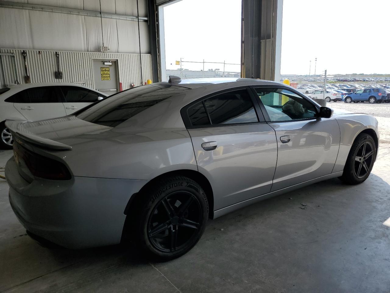 2016 Dodge Charger Sxt - Фото 3