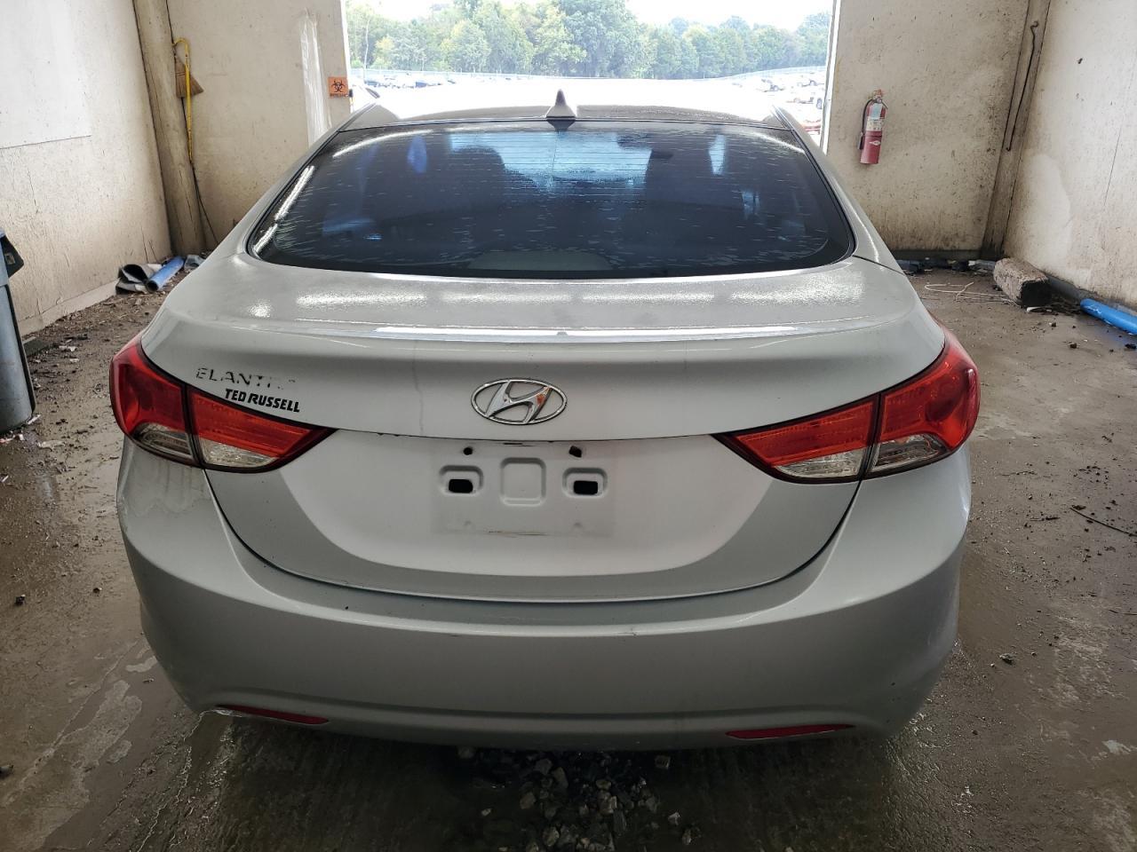 2011 Hyundai Elantra Gls - Фото 6