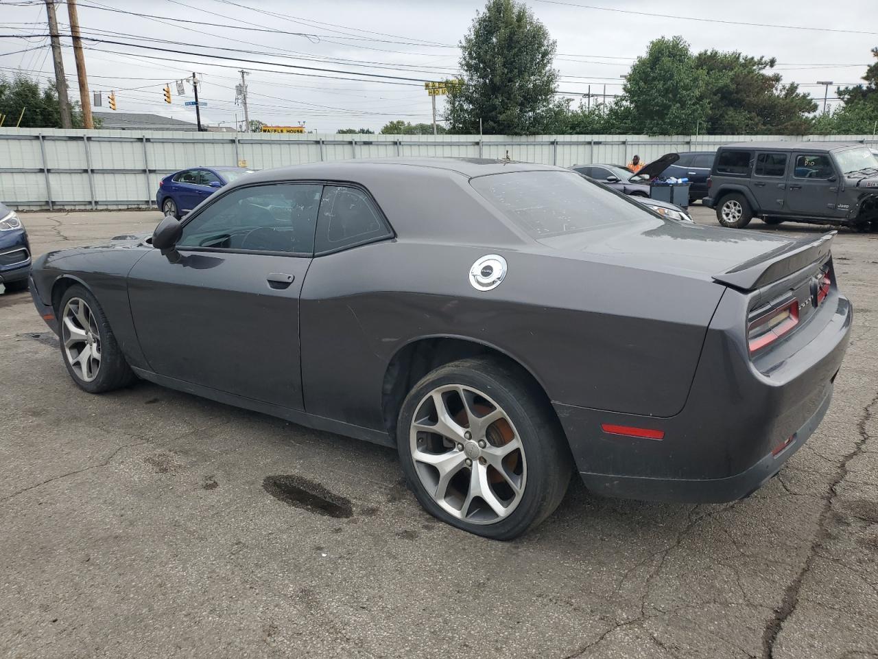 2016 Dodge Challenger Sxt - Фото 2