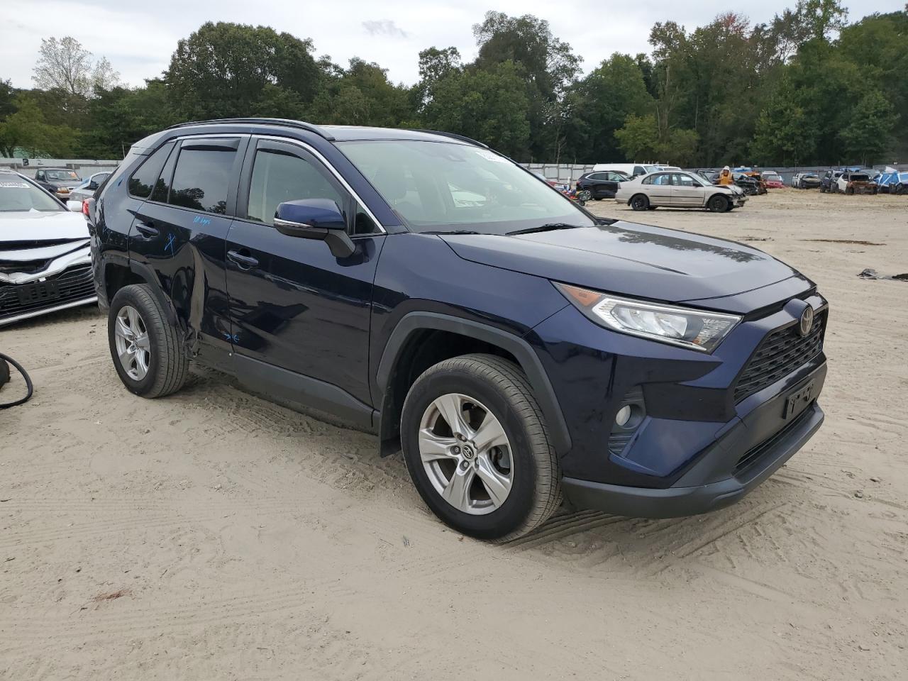 2019 Toyota Rav4 Xle - Image 4