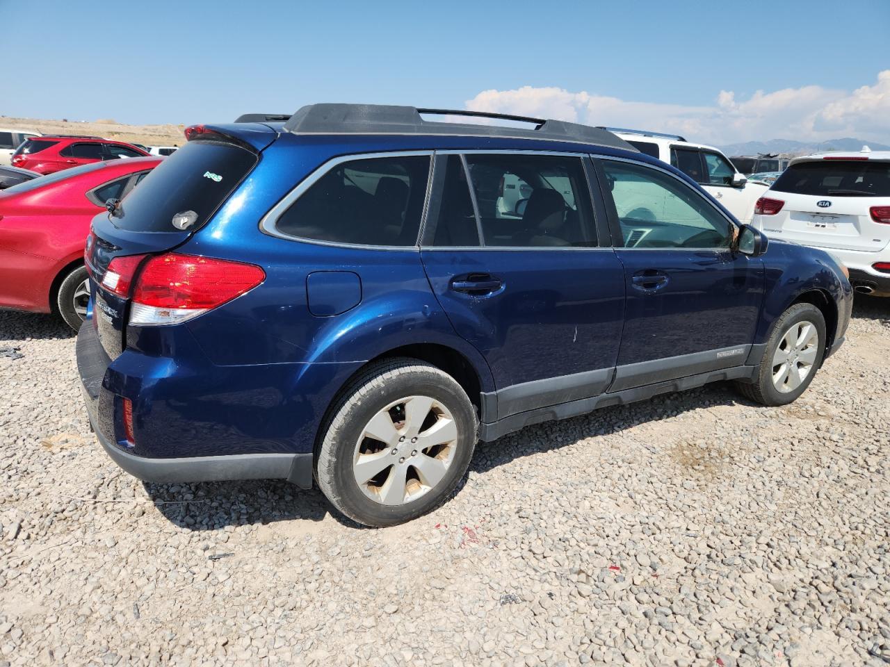 2010 Subaru Outback 2.5I Premium - Image 3