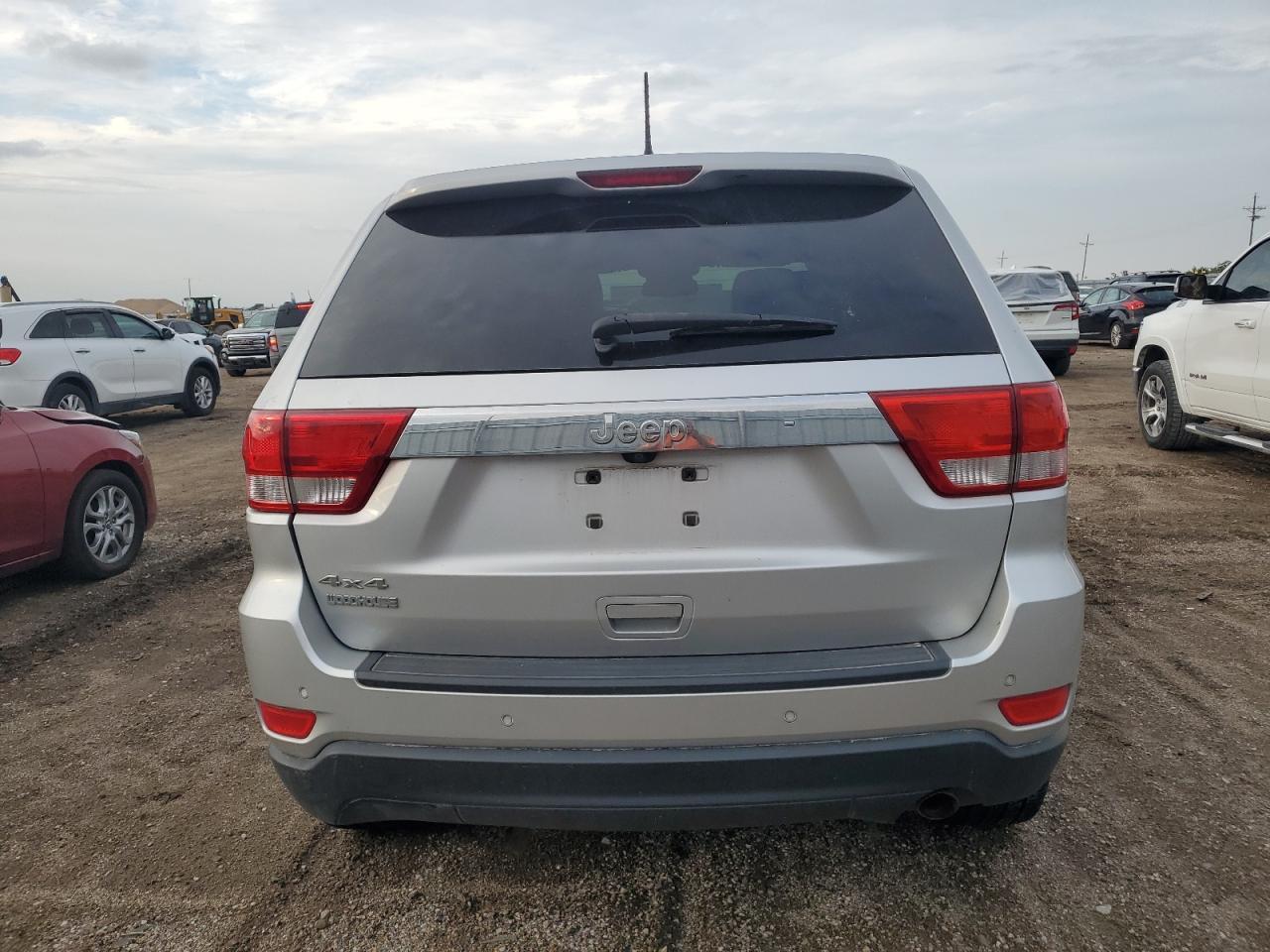 2011 Jeep Grand Cherokee Laredo - Фото 6