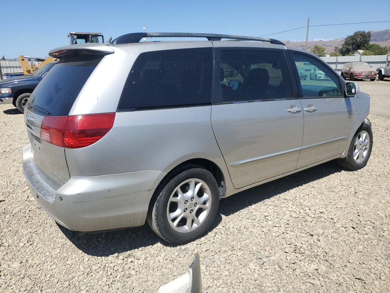 2004 Toyota Sienna Xle - Фото 3