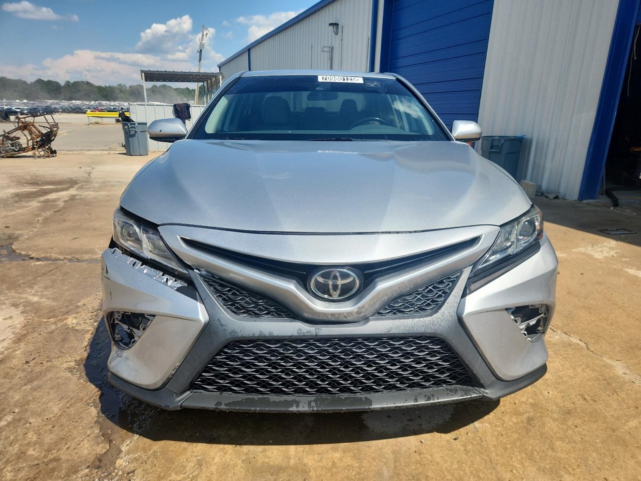 2020 Toyota Camry Se - Фото 5