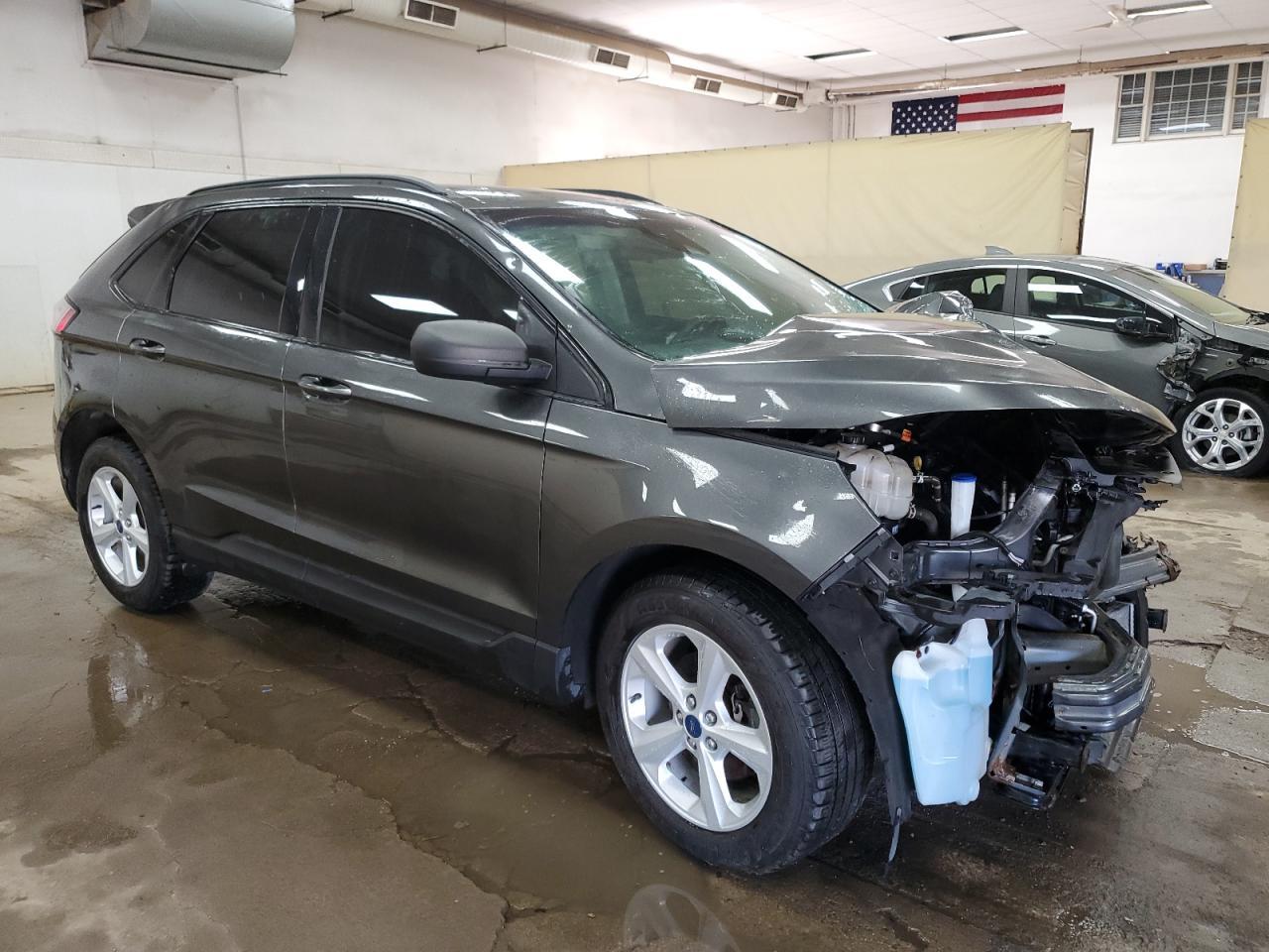 2020 Ford Edge Se - Фото 4