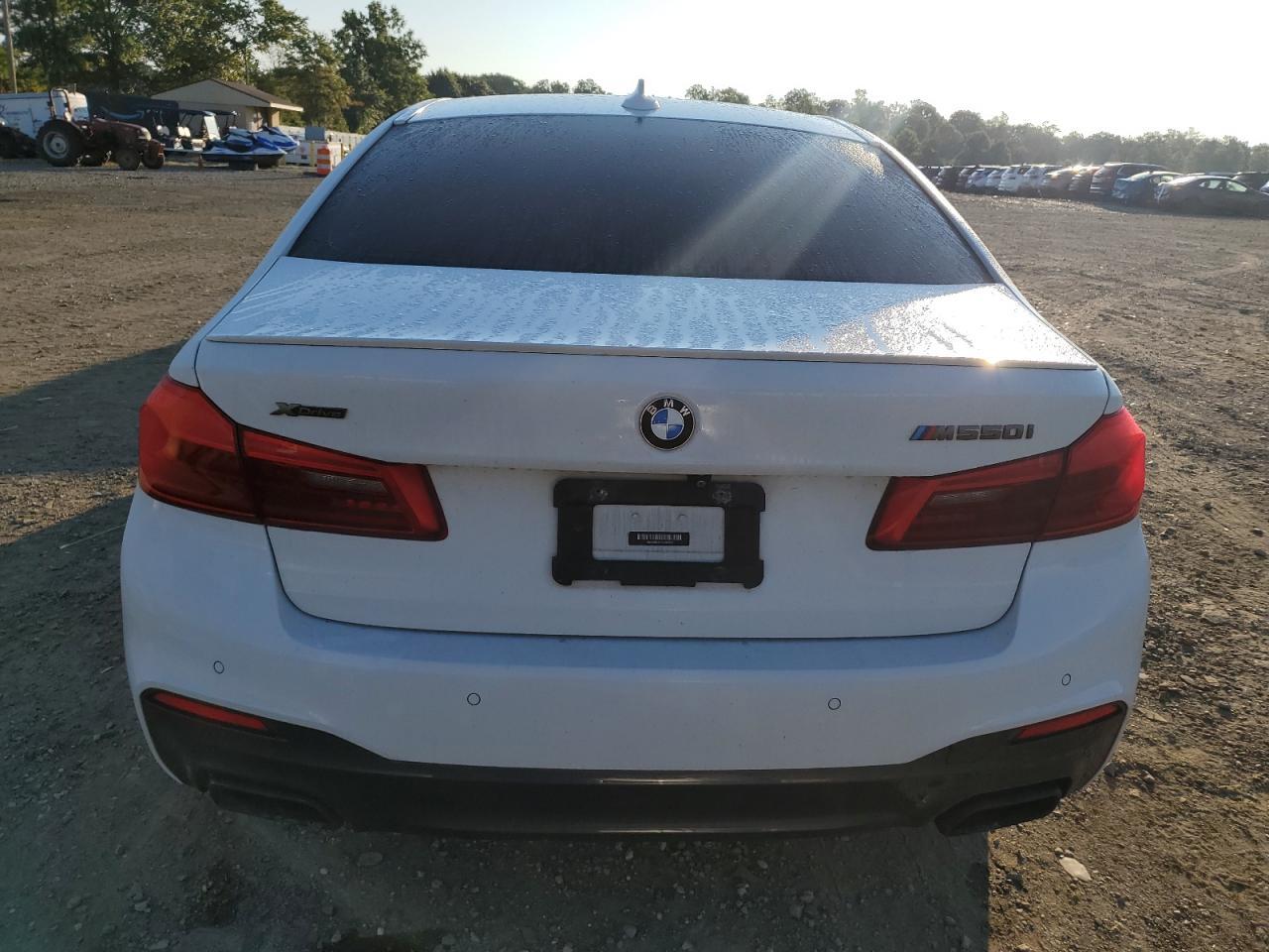 2019 BMW M550Xi - Image 6