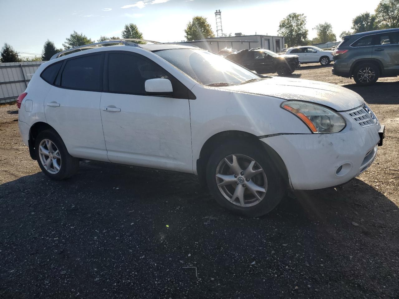 2009 Nissan Rogue S - Image 4