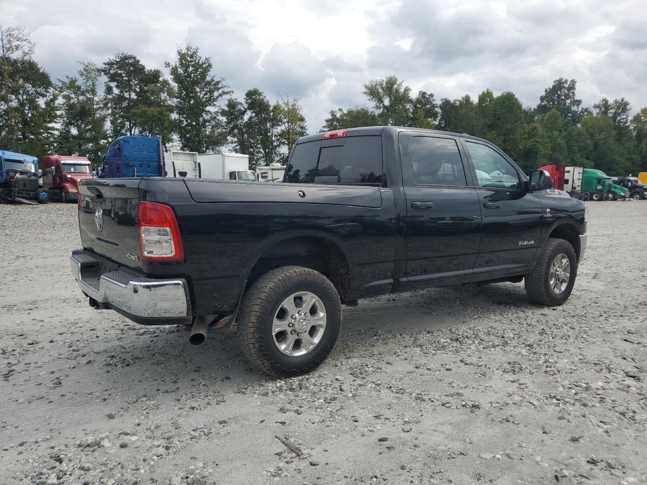 2021 Ram 2500 Tradesman - Фото 3