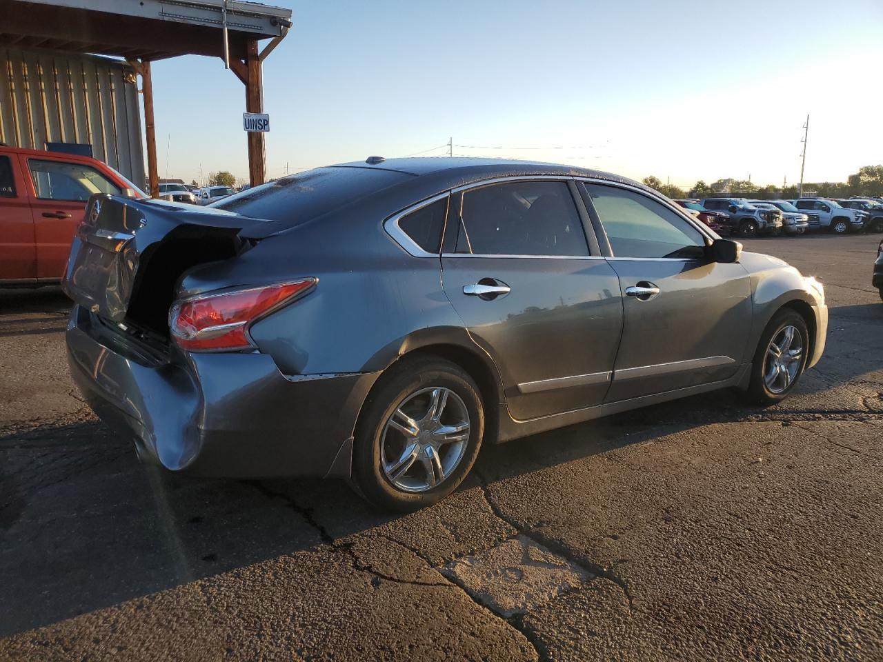 2015 Nissan Altima 2.5 - Фото 3