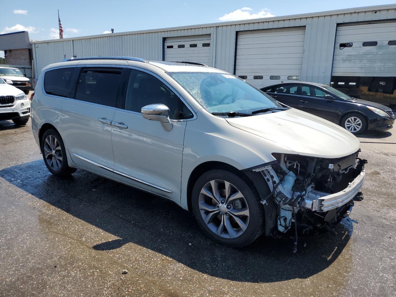 2020 Chrysler Pacifica Limited - Фото 4