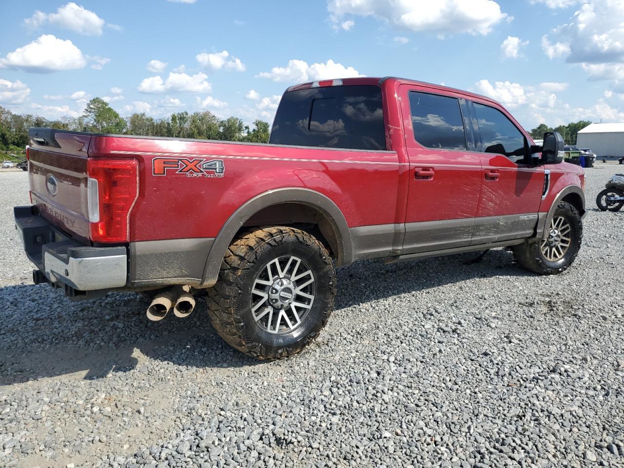 2017 Ford F250 Super Duty - Фото 3
