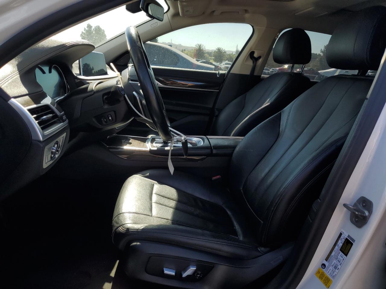 2018 BMW 740 I - Фото 7