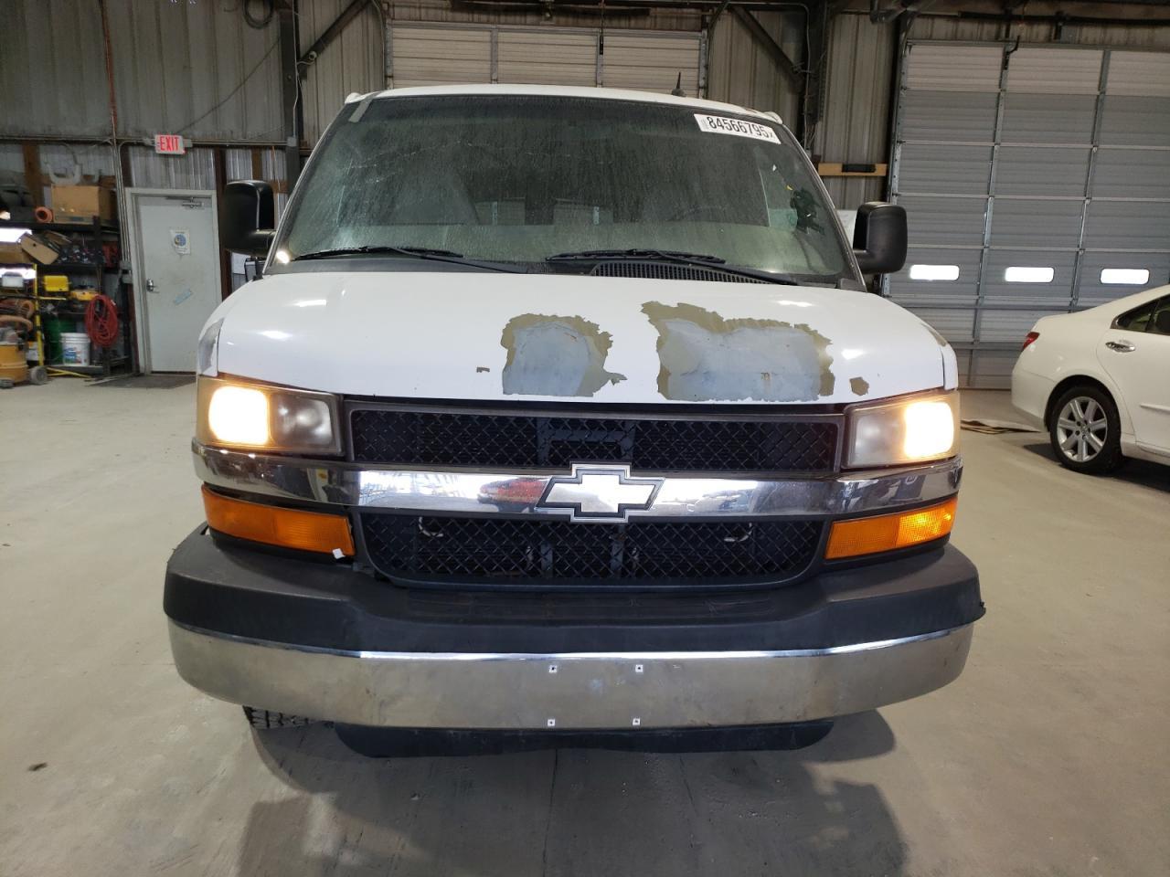 2012 Chevrolet Express G3500 Lt - Image 5