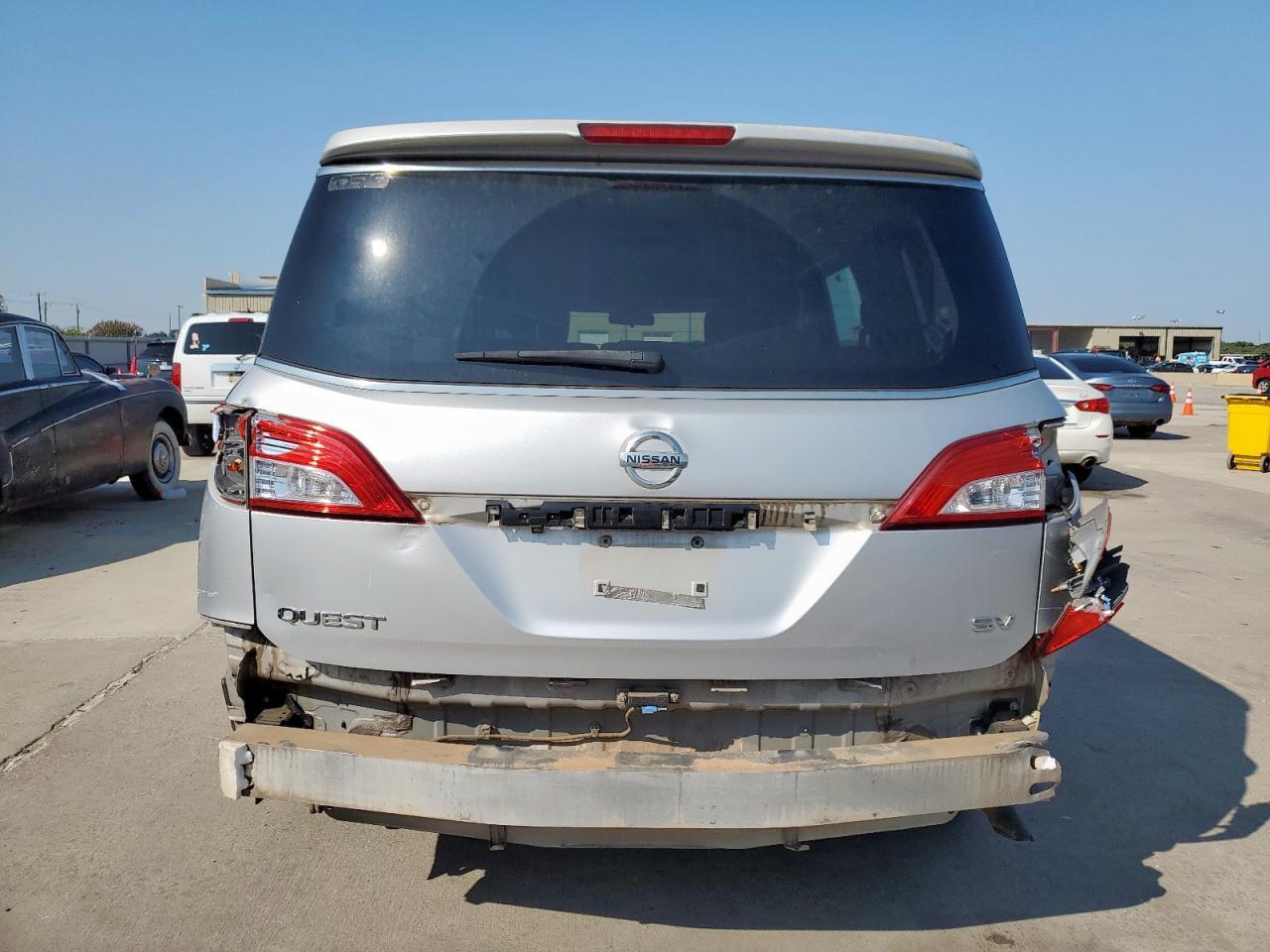 2011 Nissan Quest S - Фото 6
