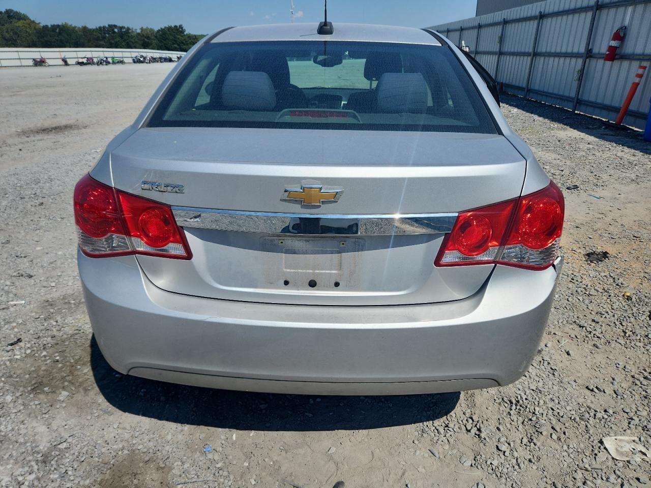 2016 Chevrolet Cruze Limited Ls - Image 6