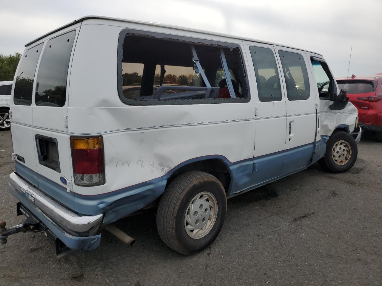 1994 Ford Econoline E150 - Image 3