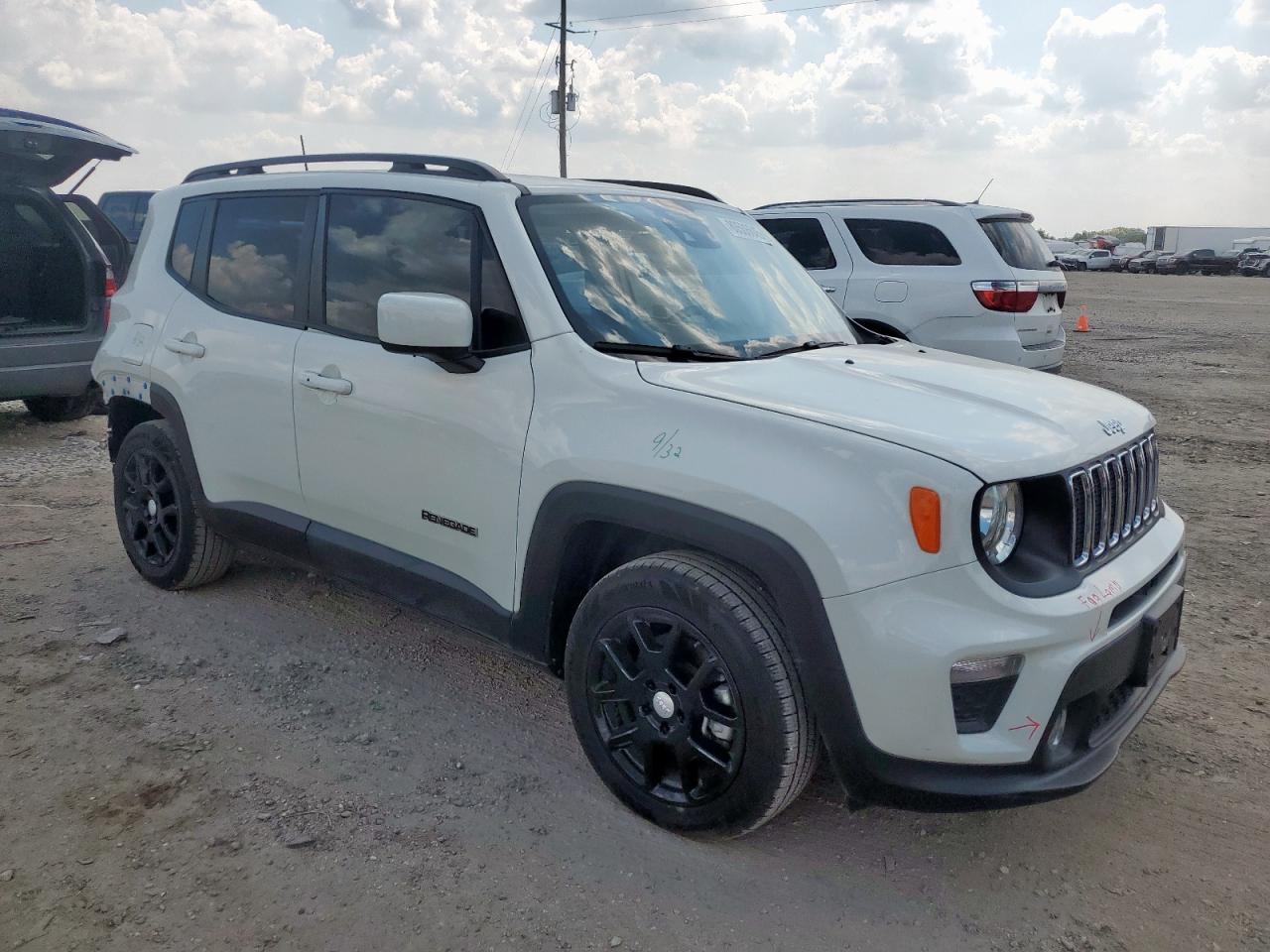 2021 Jeep Renegade Latitude - Фото 4