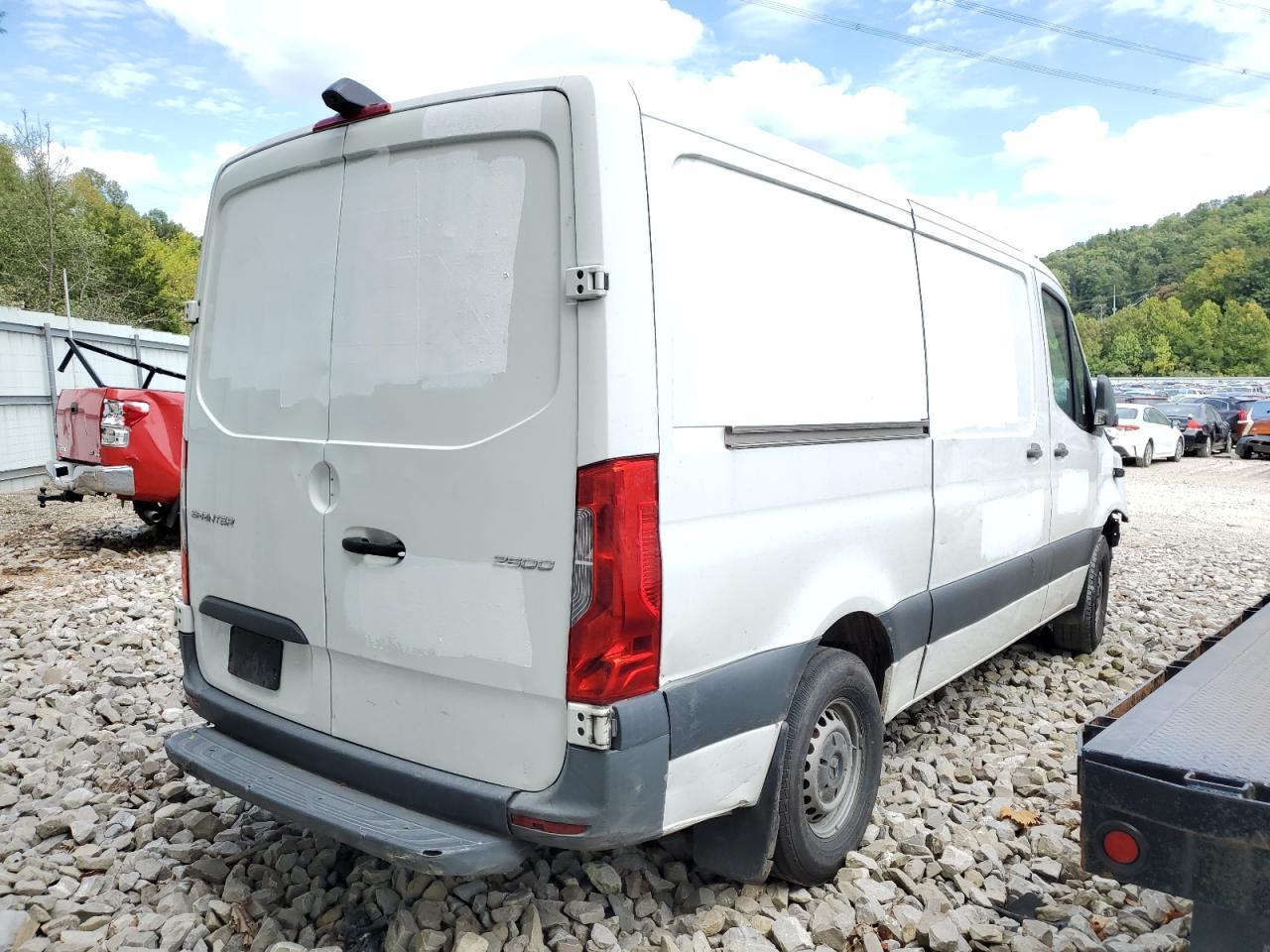 2020 Mercedes-Benz Sprinter 2500 - Фото 3