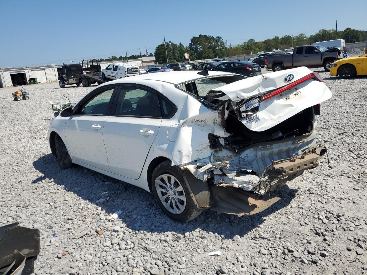 2021 Kia Forte Fe - Фото 2