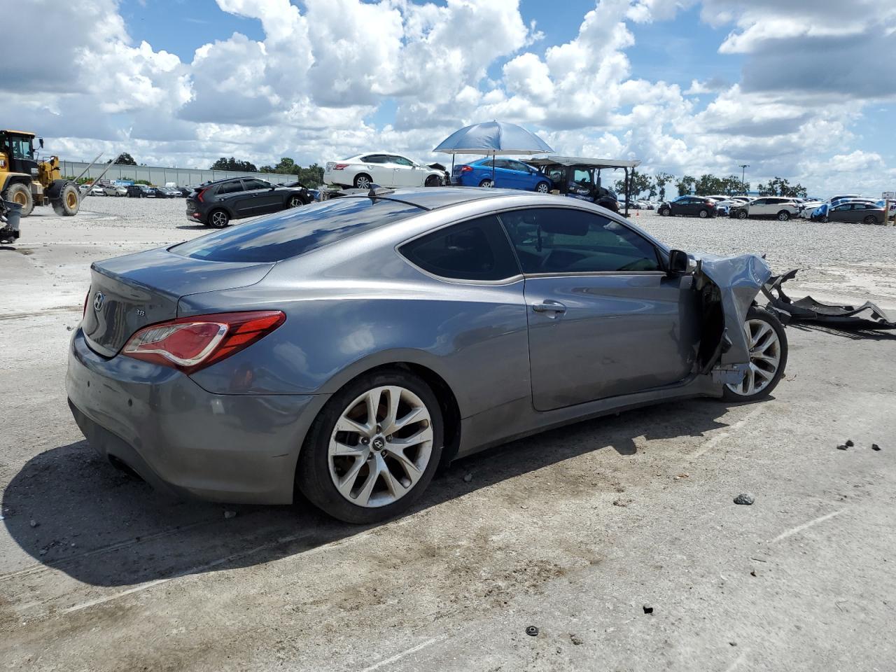 2013 Hyundai Genesis Coupe 3.8L - Фото 3