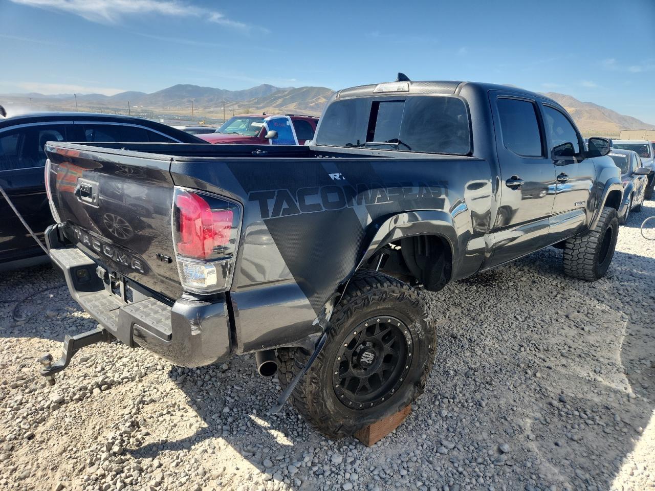 2017 Toyota Tacoma Trd Sport - Фото 3