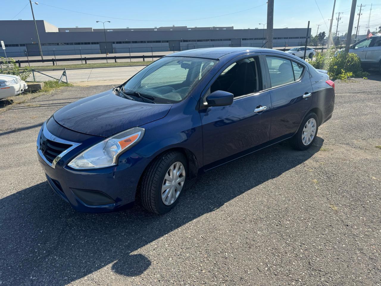 2018 Nissan Versa S - Фото 2