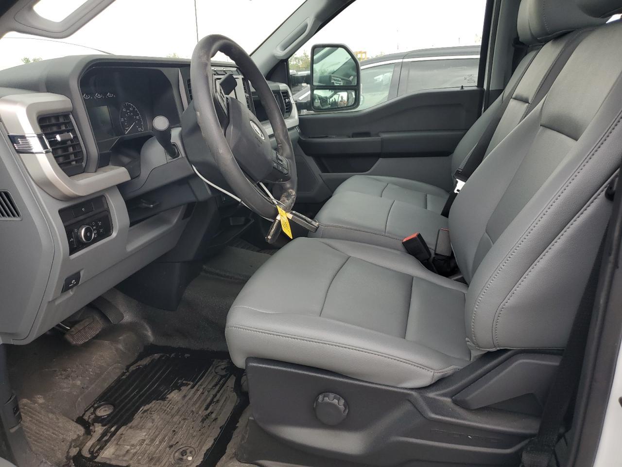 2023 Ford F250 Super Duty - Image 7