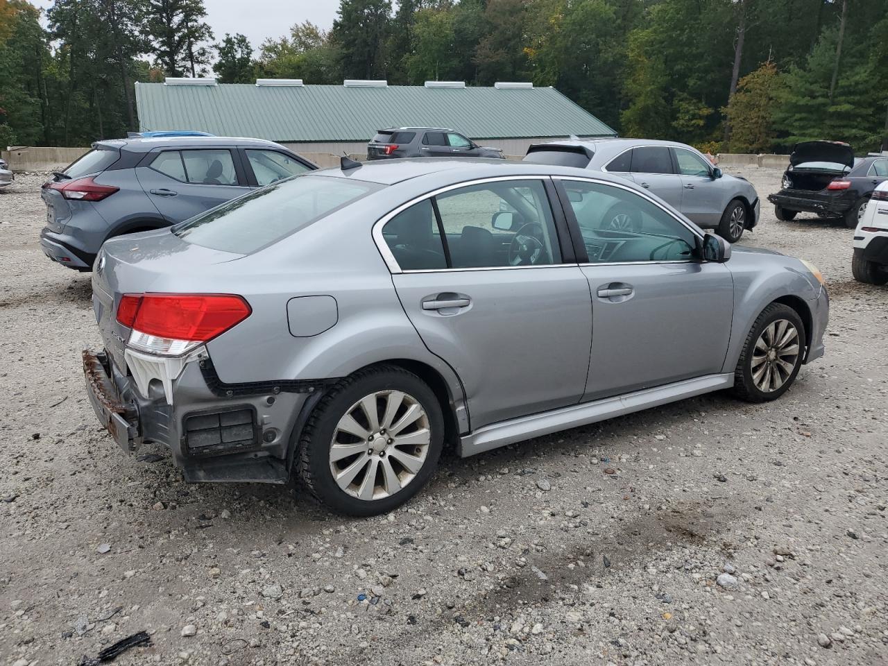 2011 Subaru Legacy 2.5I Limited - Image 3