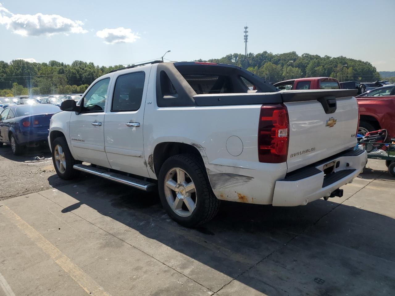 2007 Chevrolet Avalanche K1500 - Фото 2