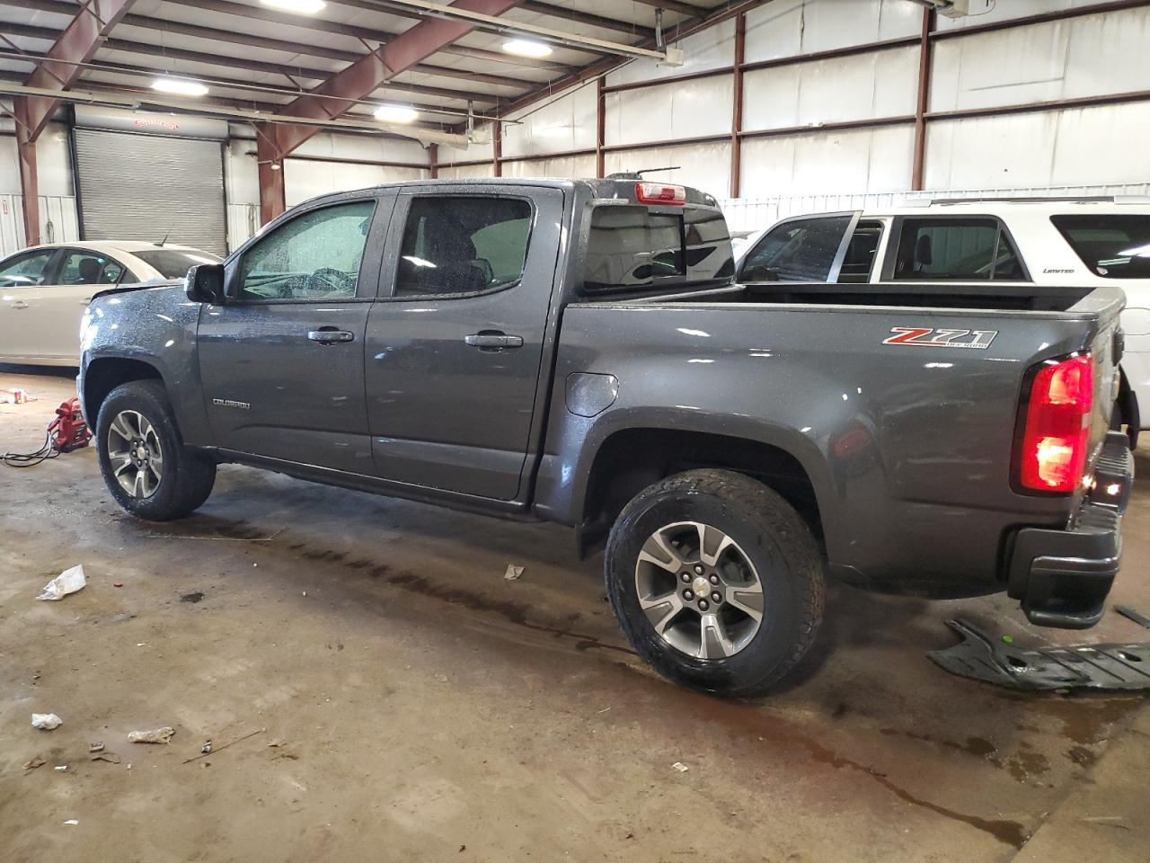 2016 Chevrolet Colorado Z71 - Фото 2