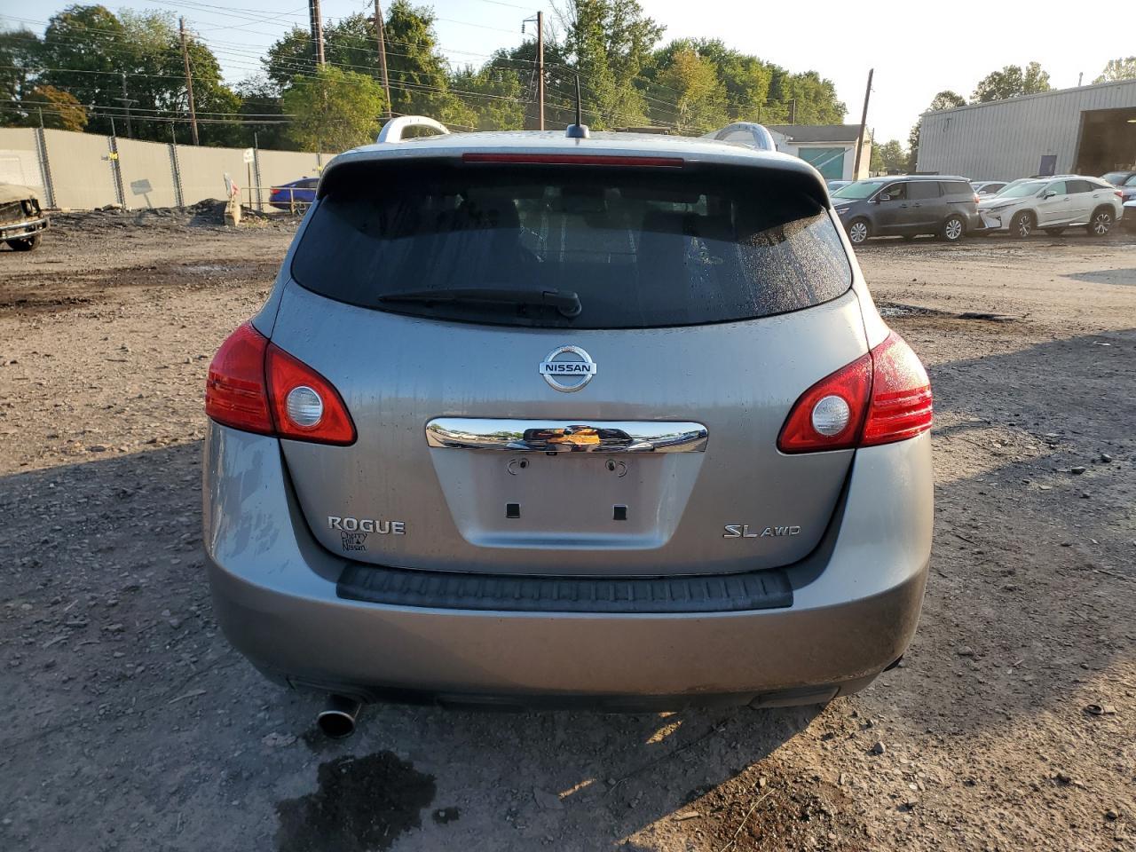 2011 Nissan Rogue S - Фото 6