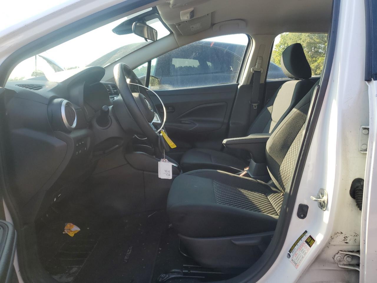 2020 Nissan Versa S - Фото 7