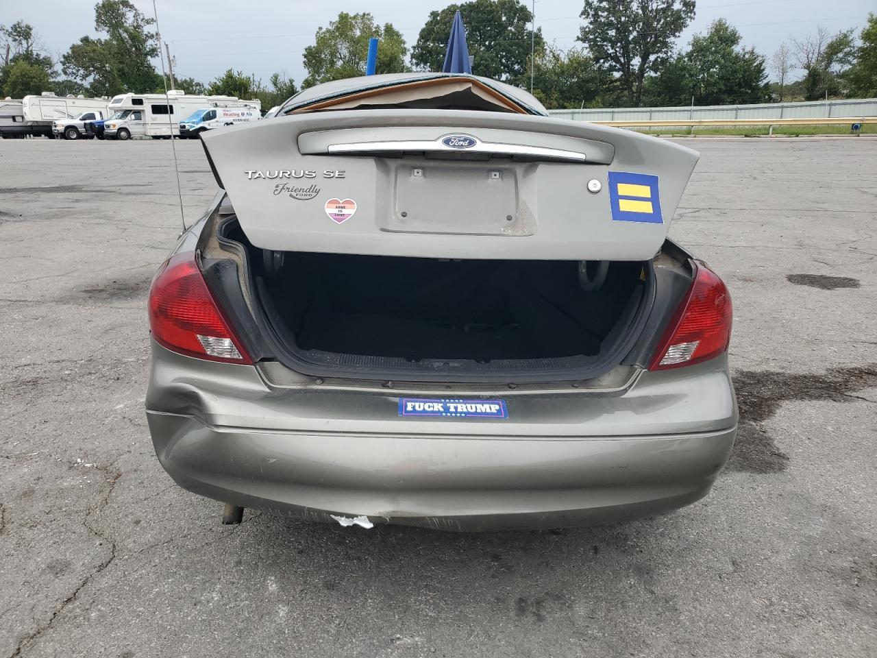 2003 Ford Taurus Se - Фото 6