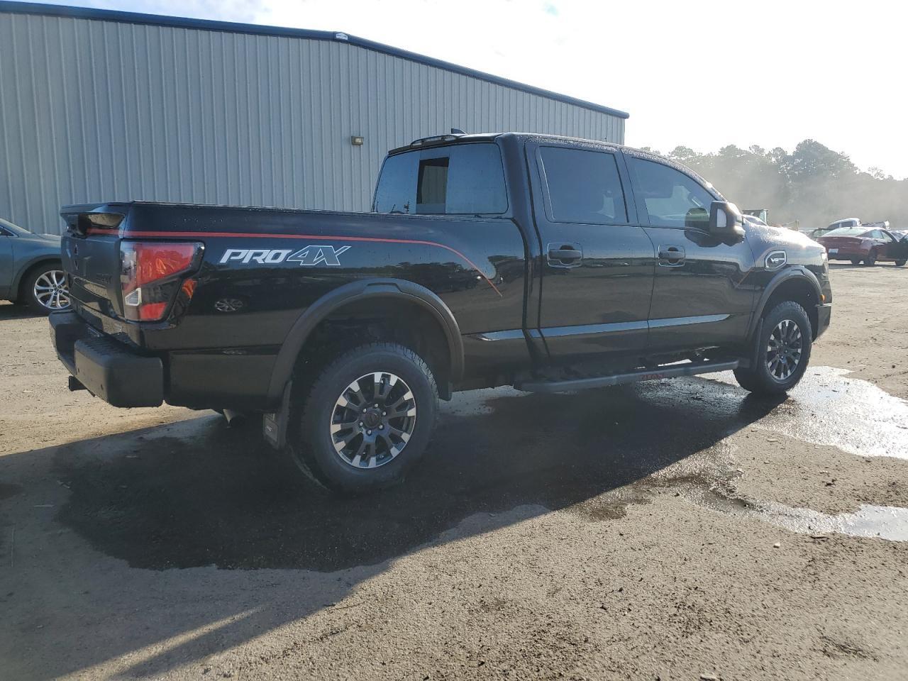 2024 Nissan Titan Xd Sv - Image 3