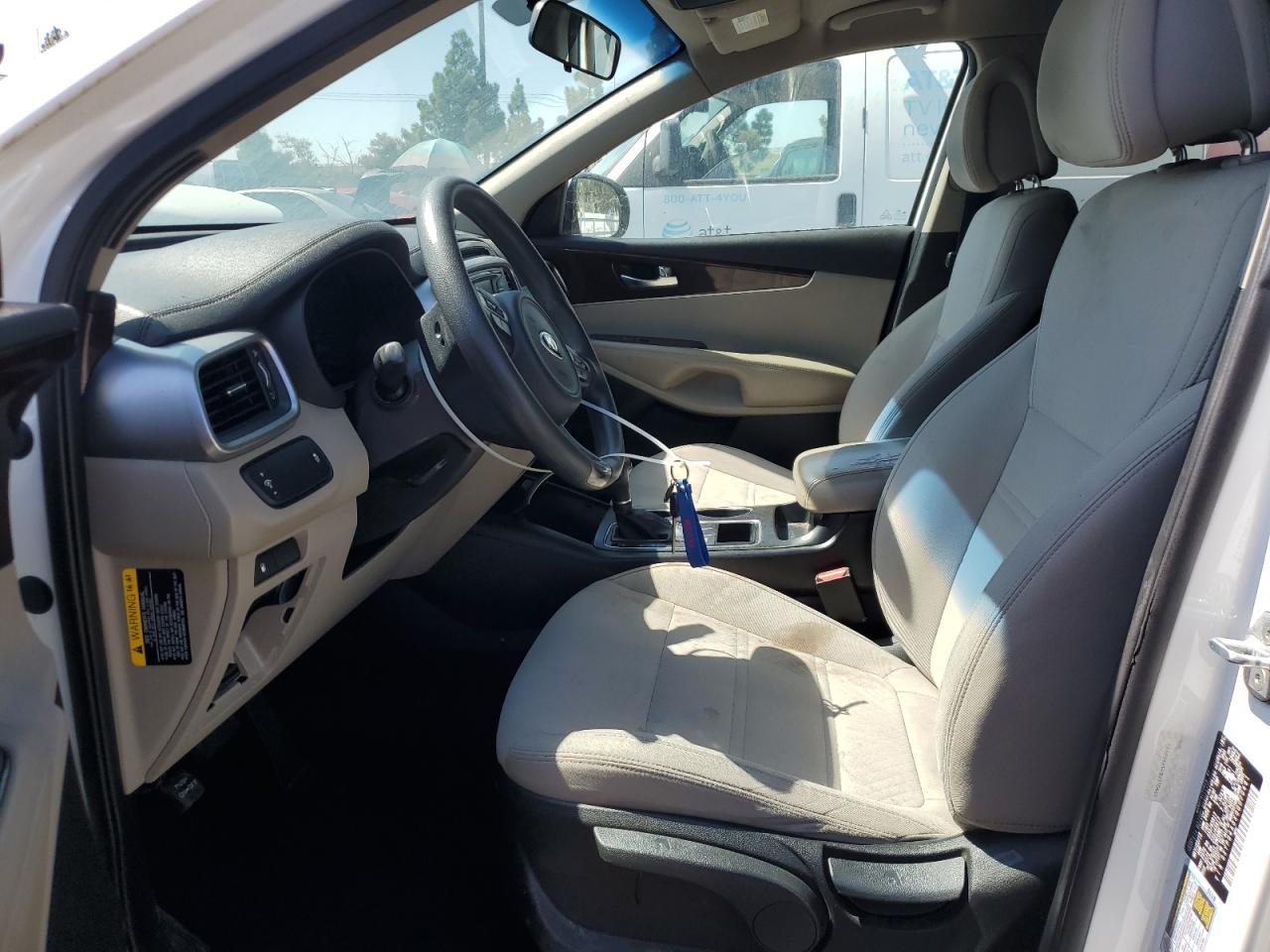 2016 Kia Sorento Lx - Image 7