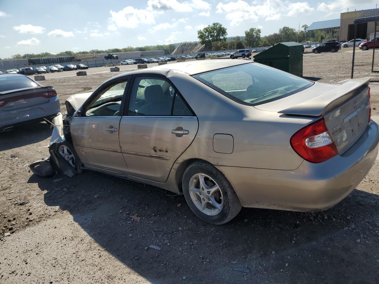 2003 Toyota Camry Le - Image 2