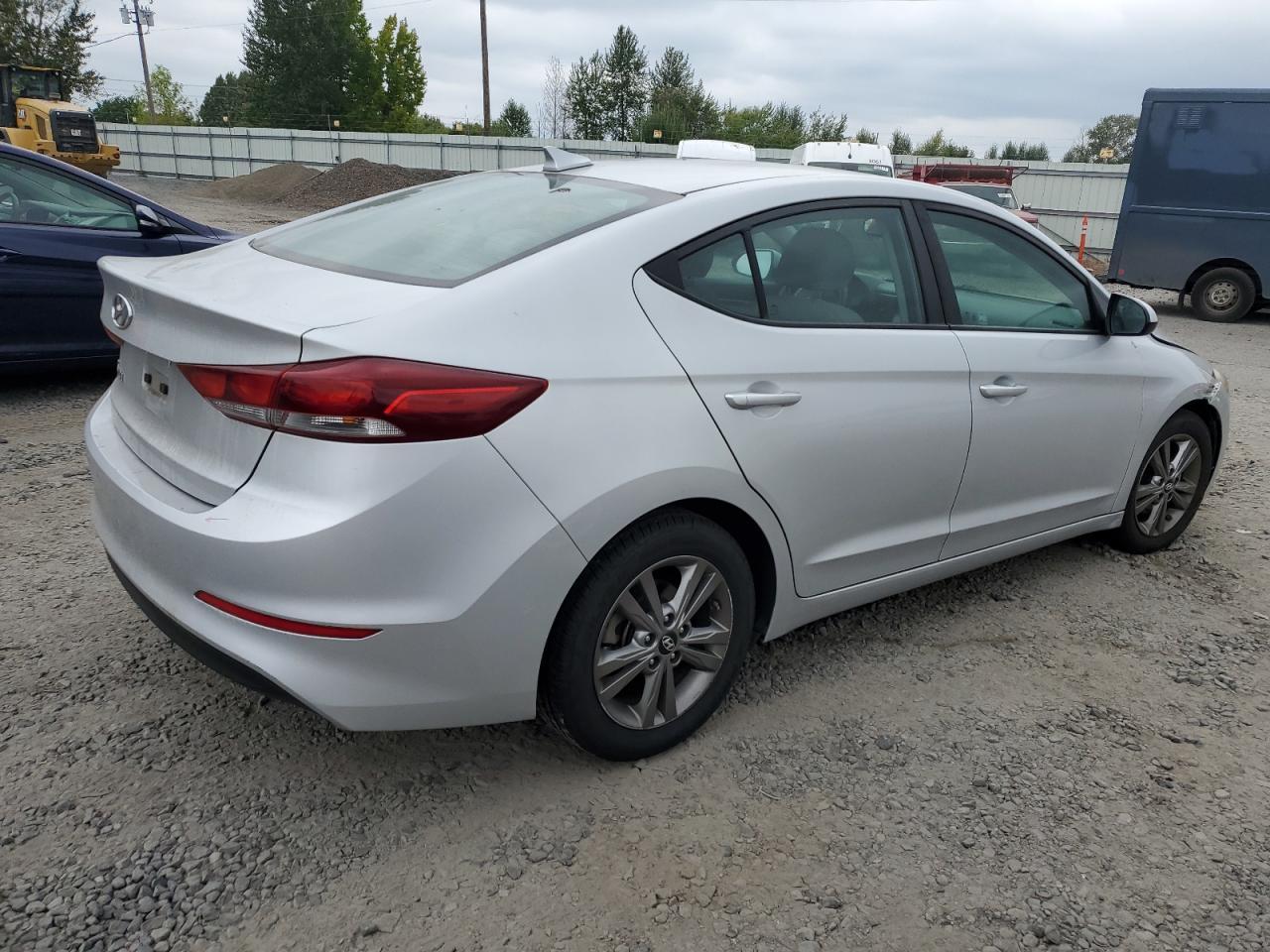2018 Hyundai Elantra Sel - Фото 3