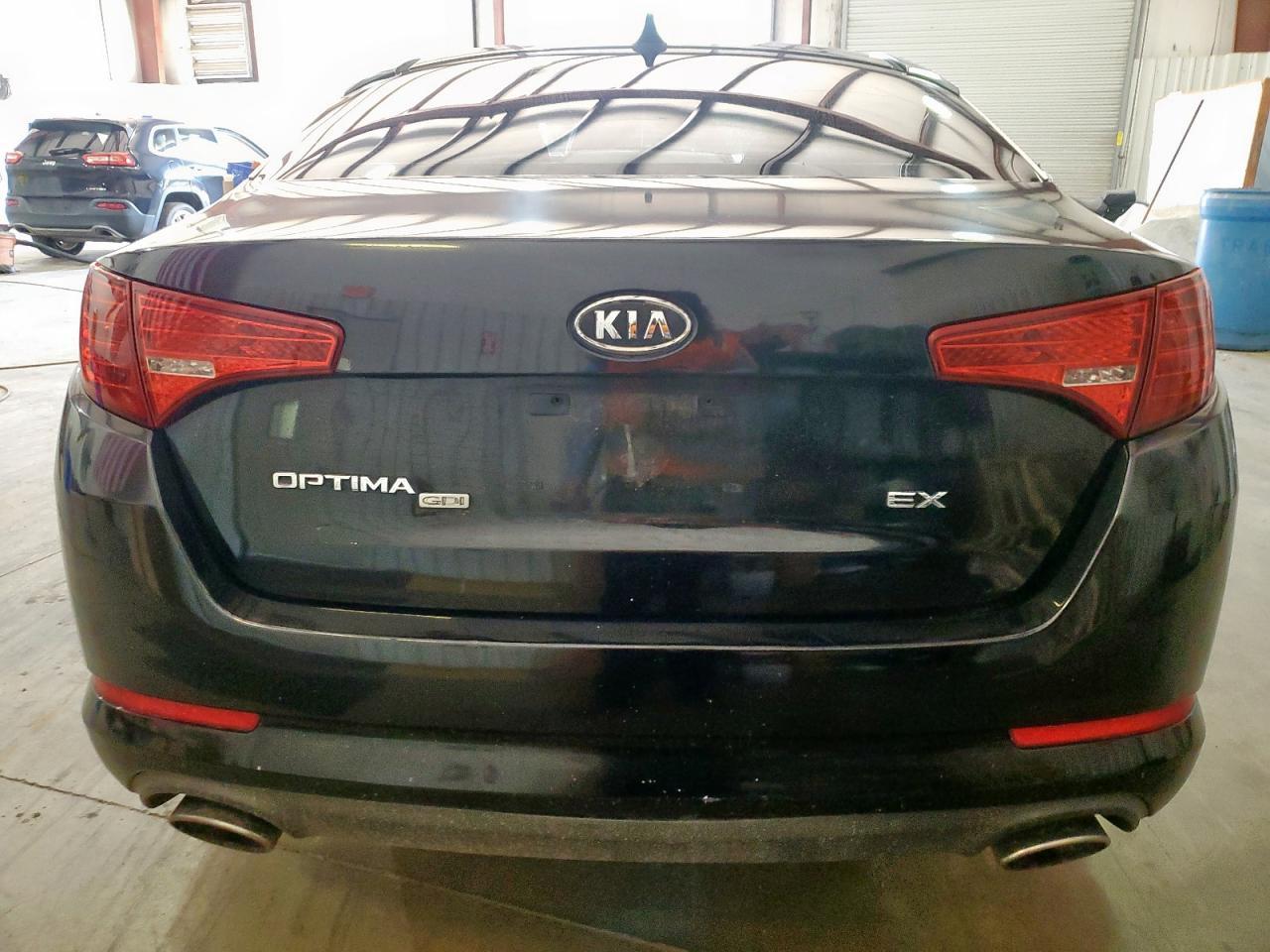 2011 Kia Optima Ex - Image 6