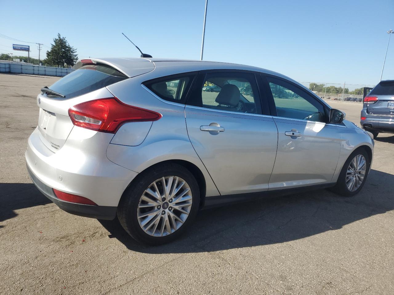 2016 Ford Focus Titanium - Фото 3