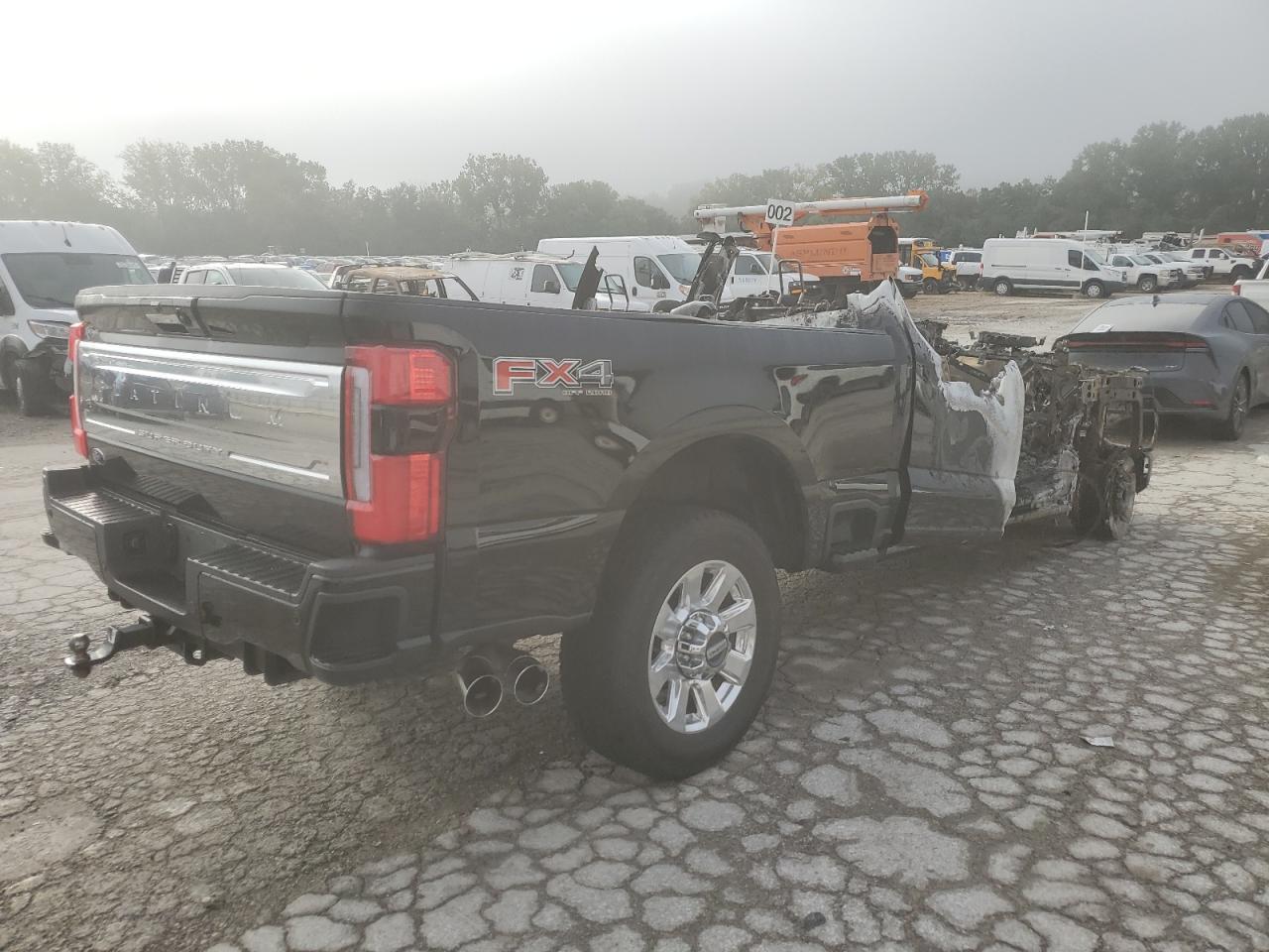 2024 Ford F250 Super Duty - Фото 3