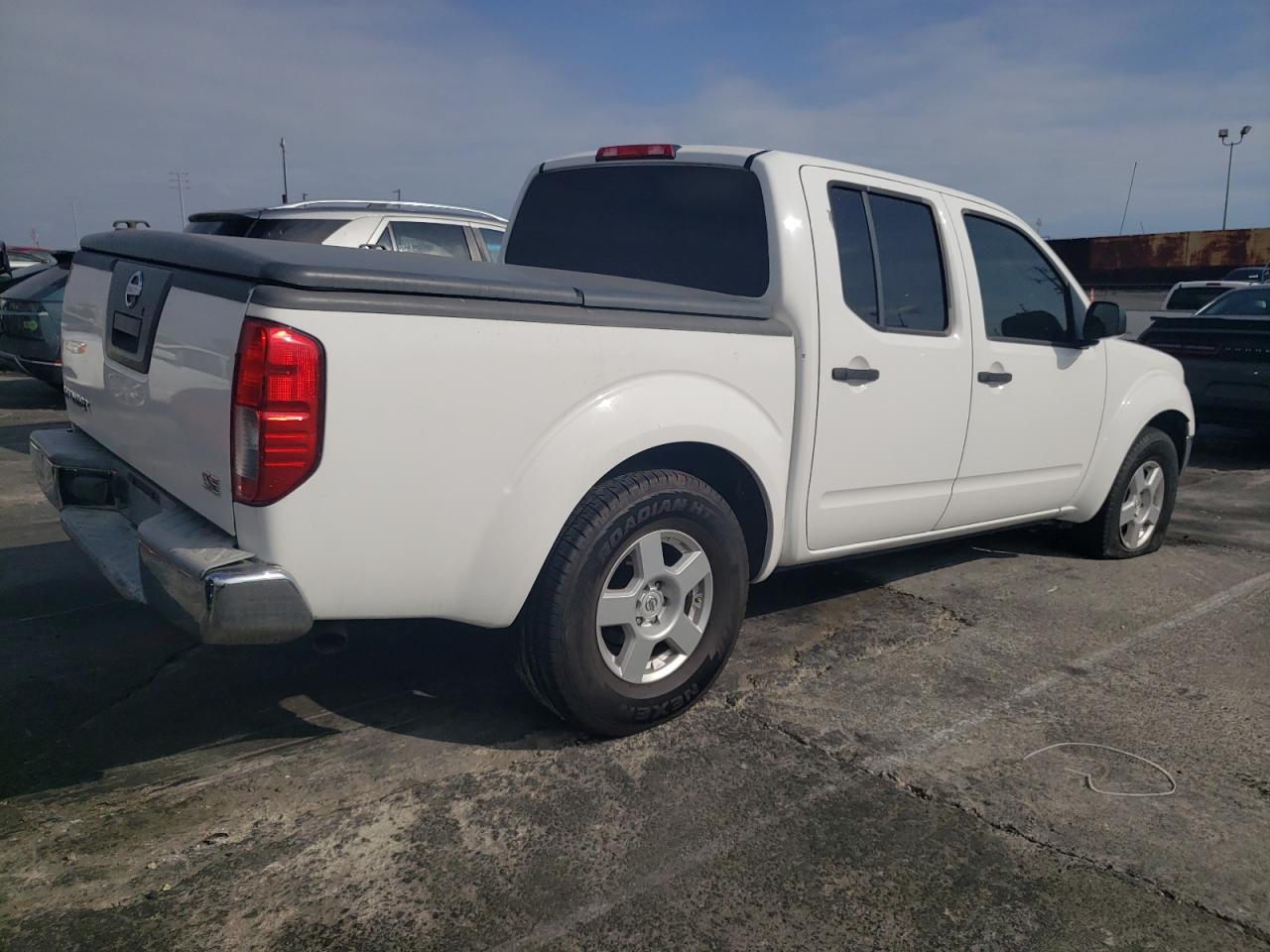 2006 Nissan Frontier Crew Cab Le - Фото 3