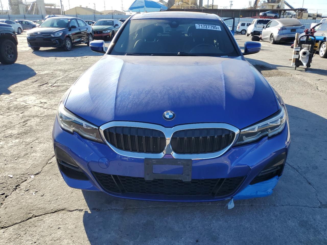 2019 BMW 330I - Фото 5