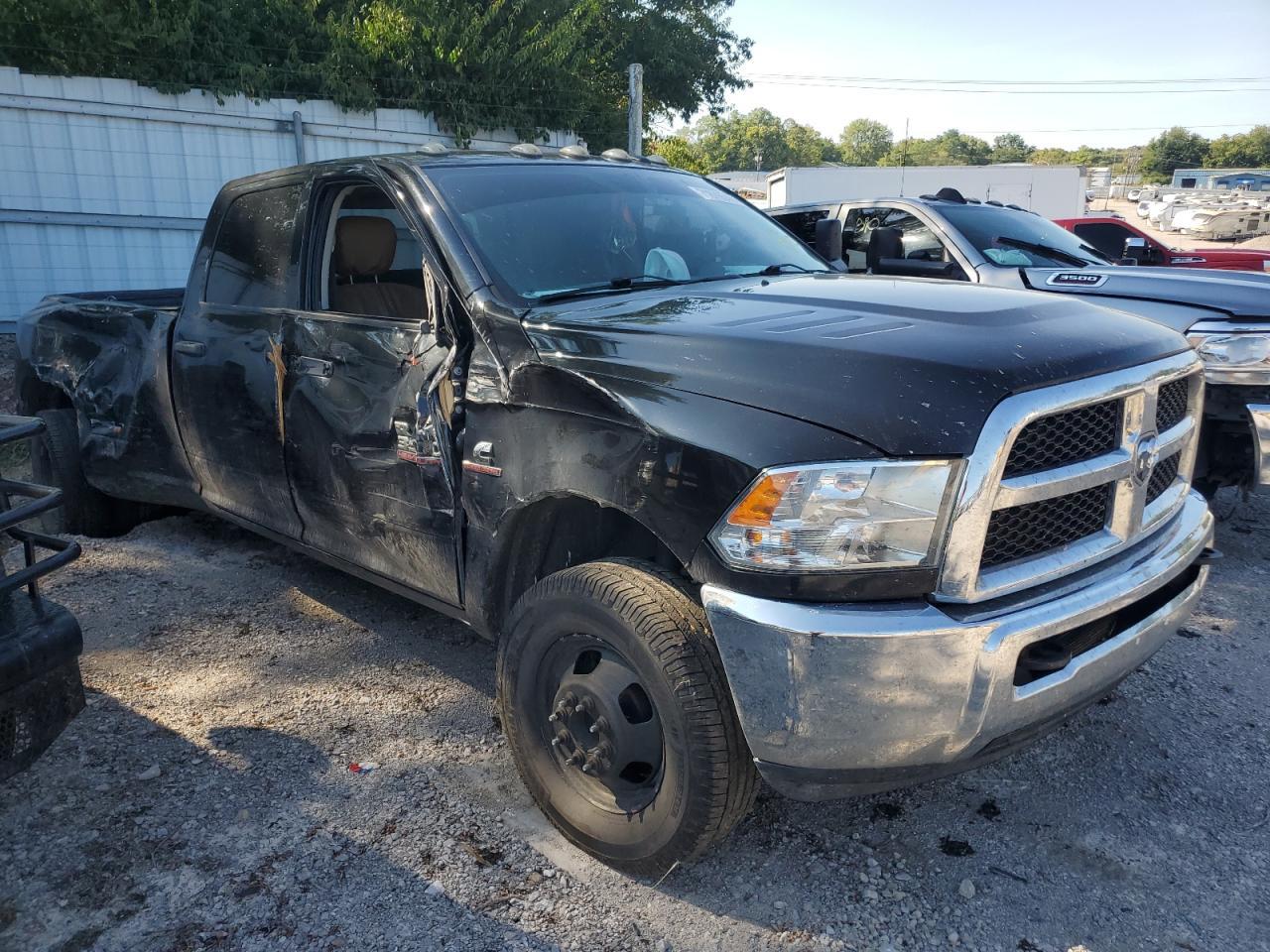 2017 Ram 3500 St - Фото 4
