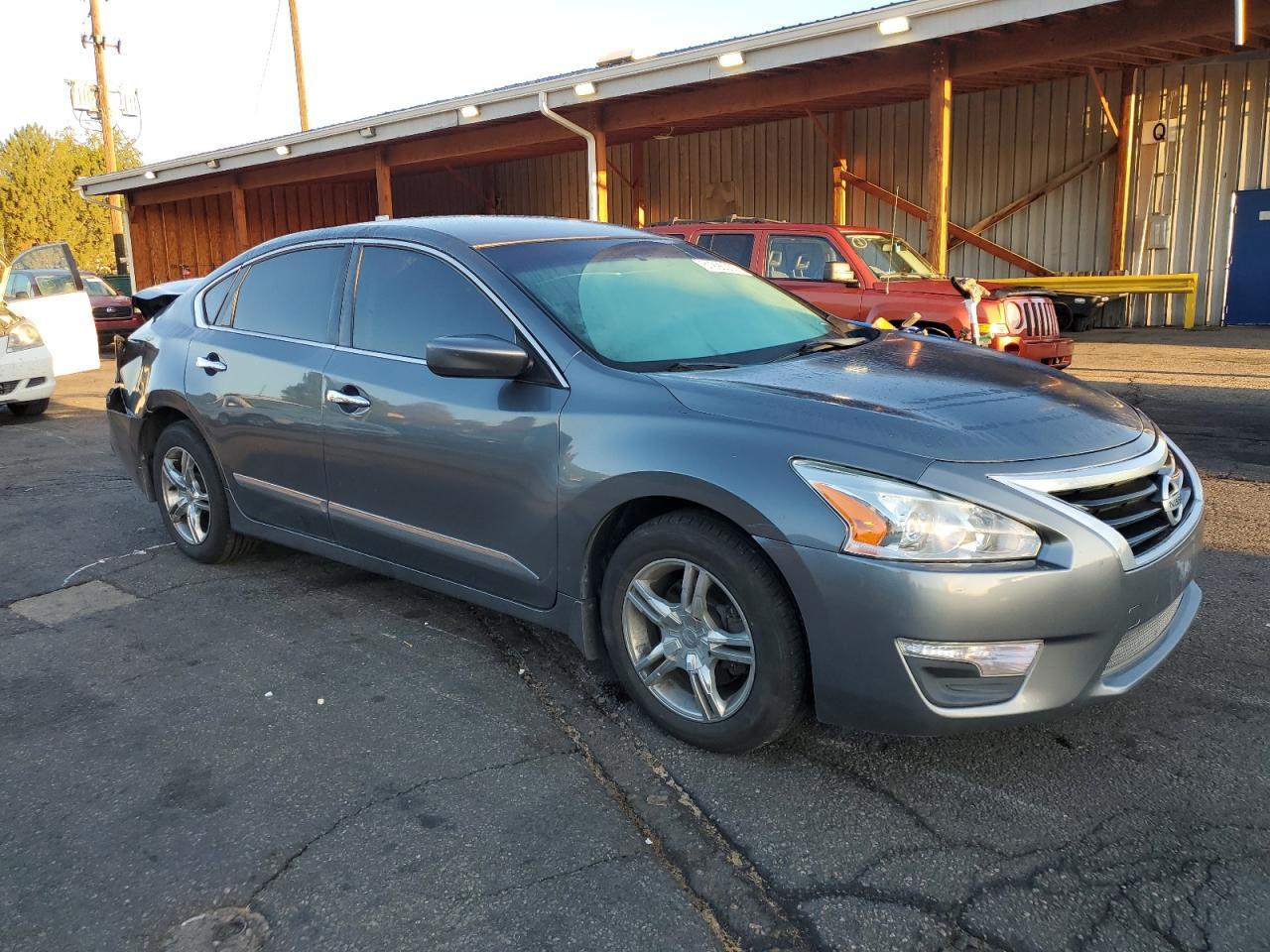2015 Nissan Altima 2.5 - Фото 4