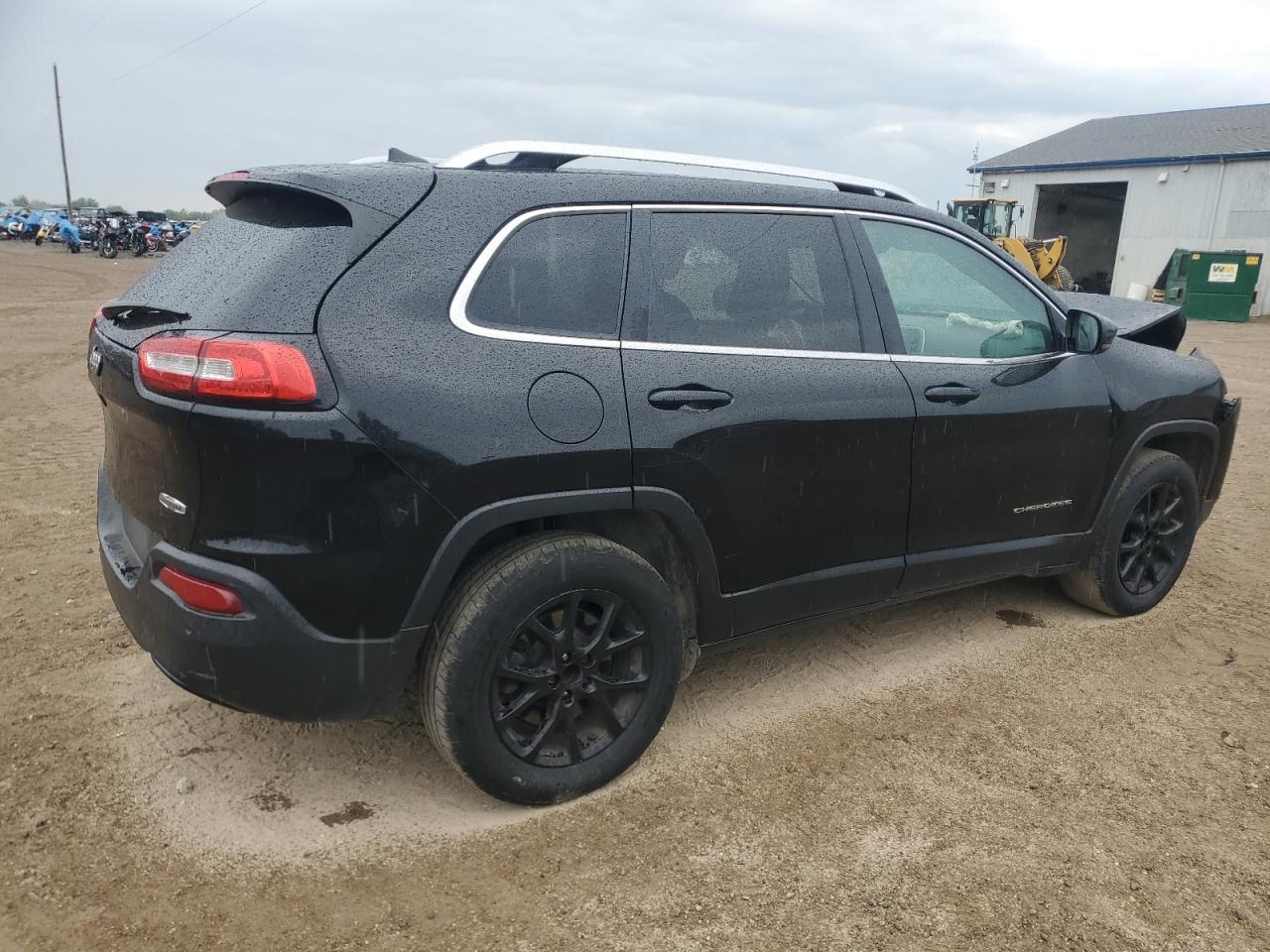 2017 Jeep Cherokee Latitude - Image 3