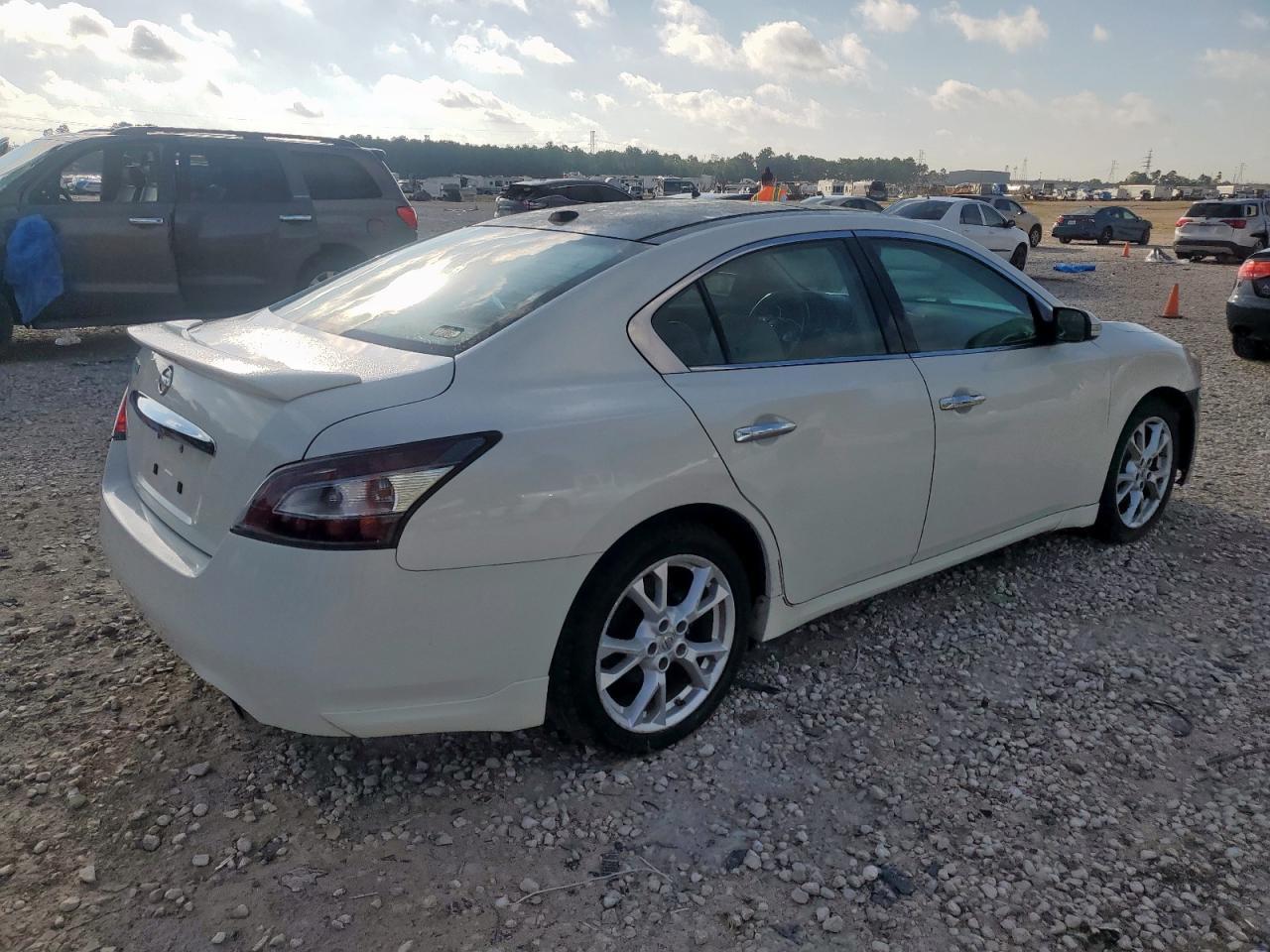 2013 Nissan Maxima S - Фото 3